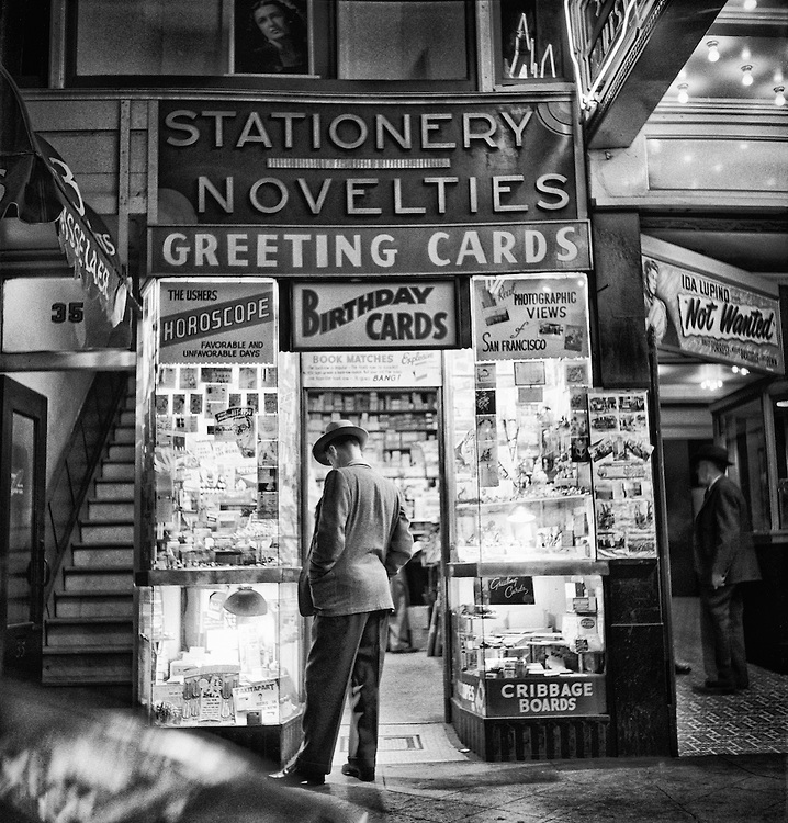Novelty shop, San Francisco, 1947 1002358